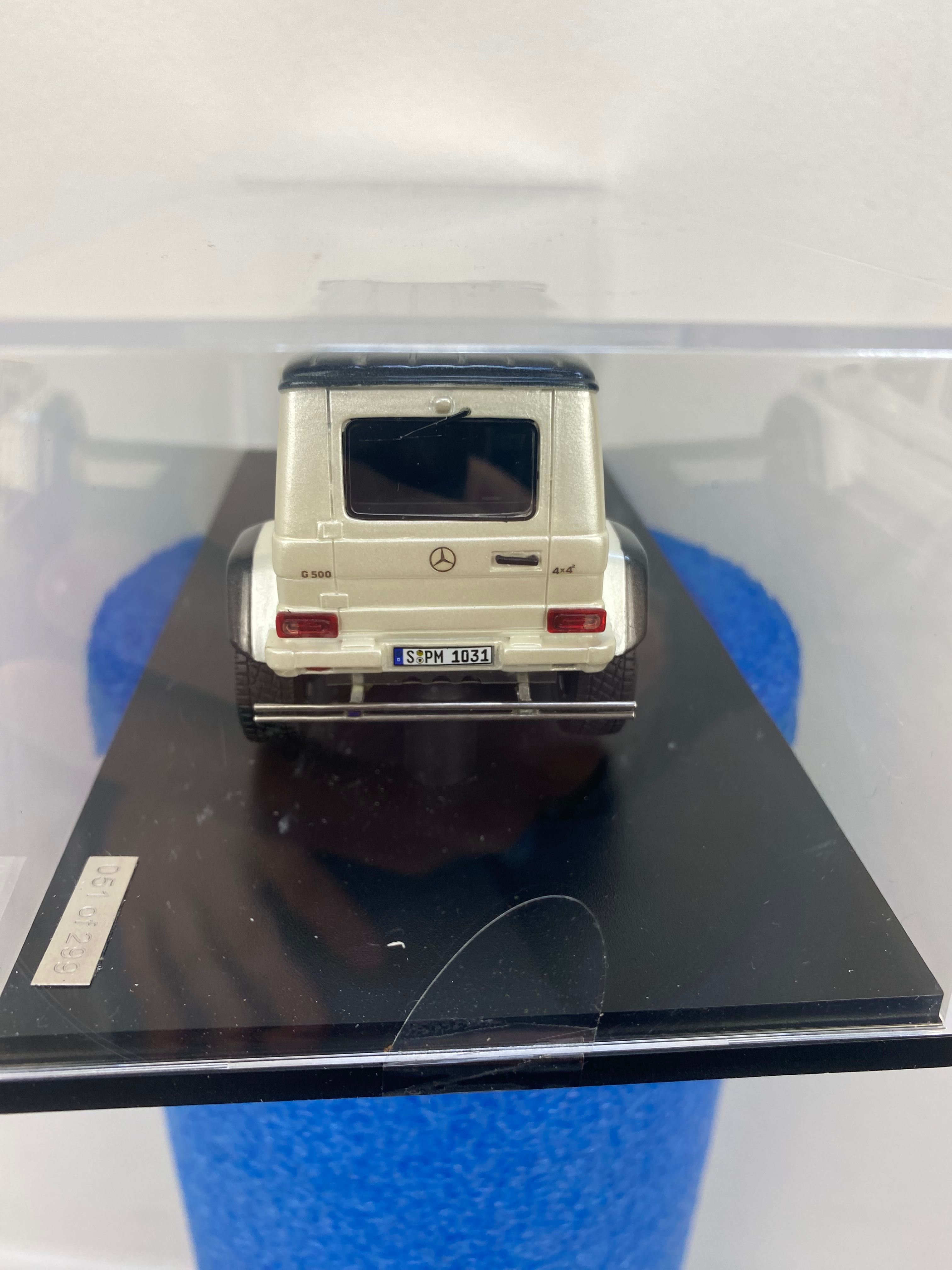 1:43 GLM Mercedes Benz G500 4x4