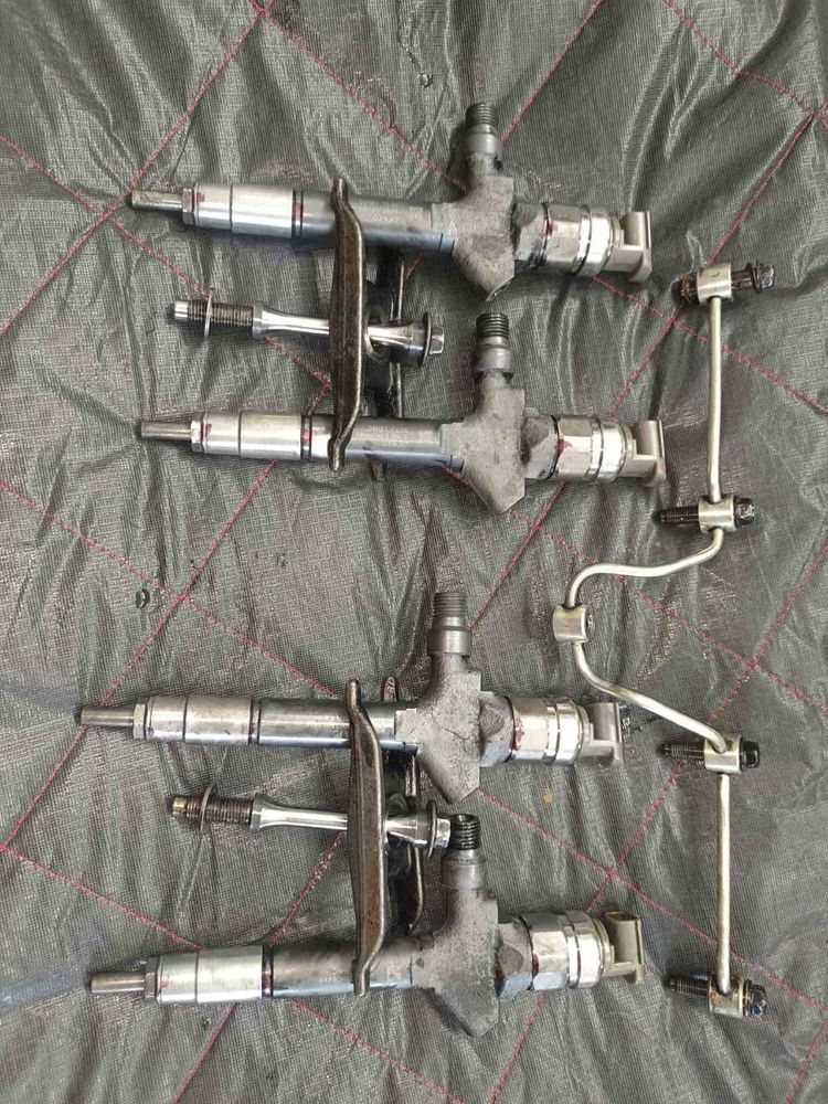 Форсунки Mazda 5 6 RF7 2.0 RF5C