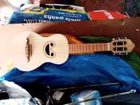 Cavaquinho como novo  impecavel
