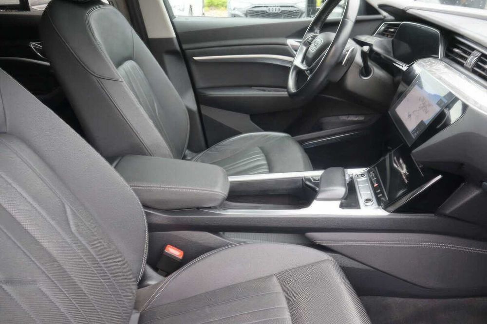 Audi e-tron Sportback quattro Premium Plus      2021