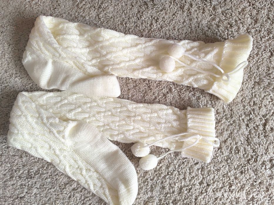 Nowe wełniane białe skarpety zimowe za kolana