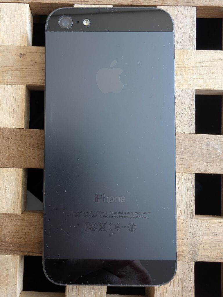 Apple Iphone 5. Bardzodobry stan. Sprawny