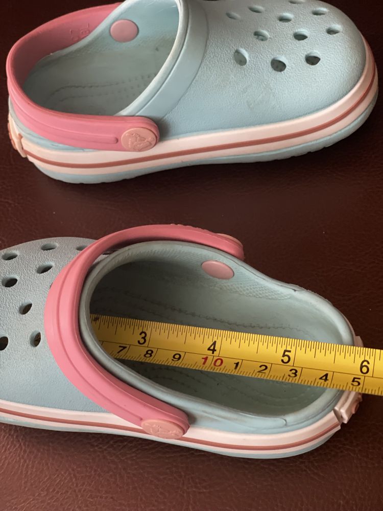 Літнє взуття для дівчинки 23 розміру