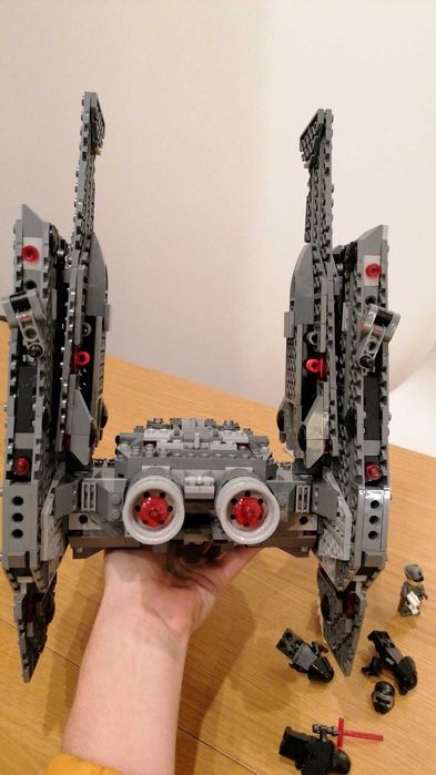 Lego StarWars 75104 Nave de Combate de Kylo Ren