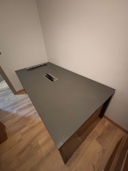 Stół konferencyjny biurko