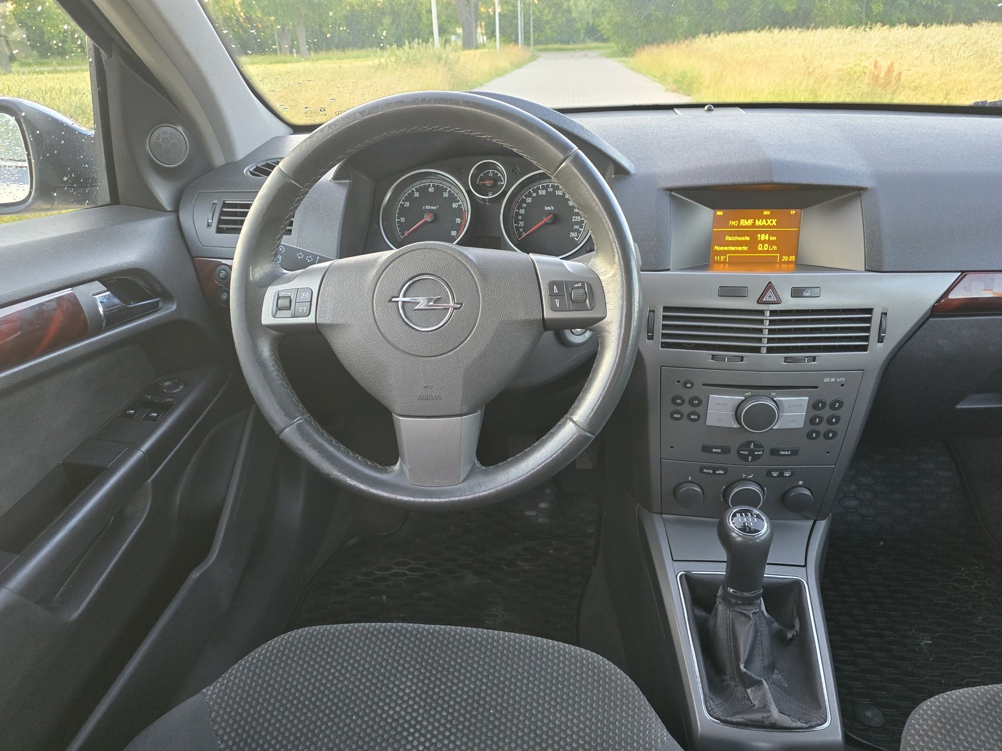Opel Astra H 1.6 benzyna