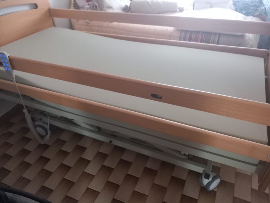 Cama articulada com colchão