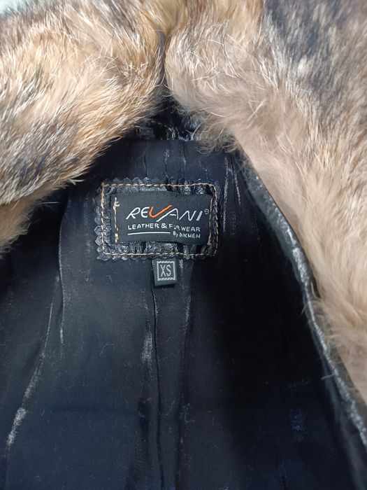 Продам женскую кожанную куртку