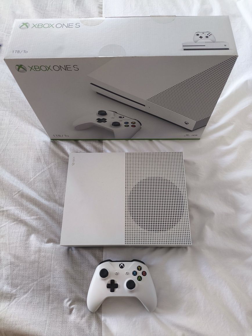 Consola Xbox One S 1TB