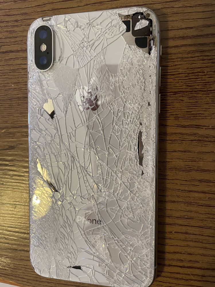 IPhone x usado a precisar de arranjo
