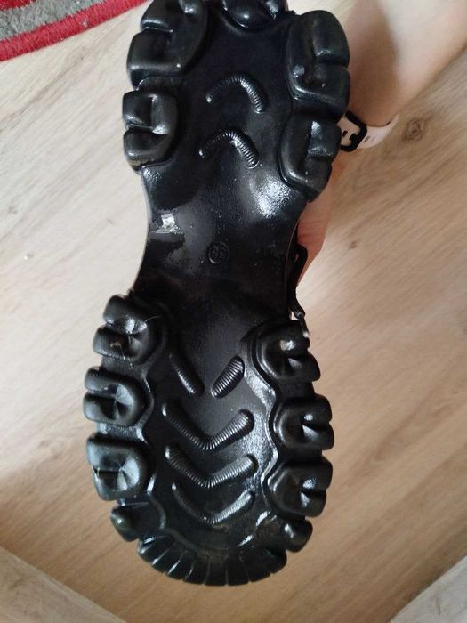 Ботінки жіночі осінньо-весняні