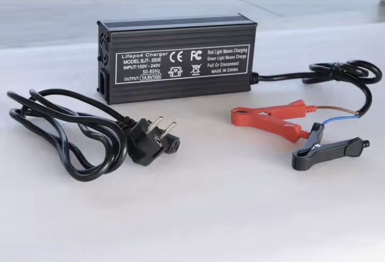 зарядное устройство JSDSolar  12V 40W LiFePo4
