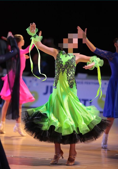 Бальна сукня, стандарт. Сукня для спортивно бальних танців