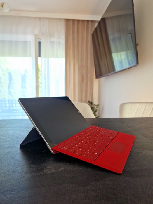 Laptop/Tablet Microsoft Surface 3 Full HD/Intel X7/4GB RAM/64GB SSD