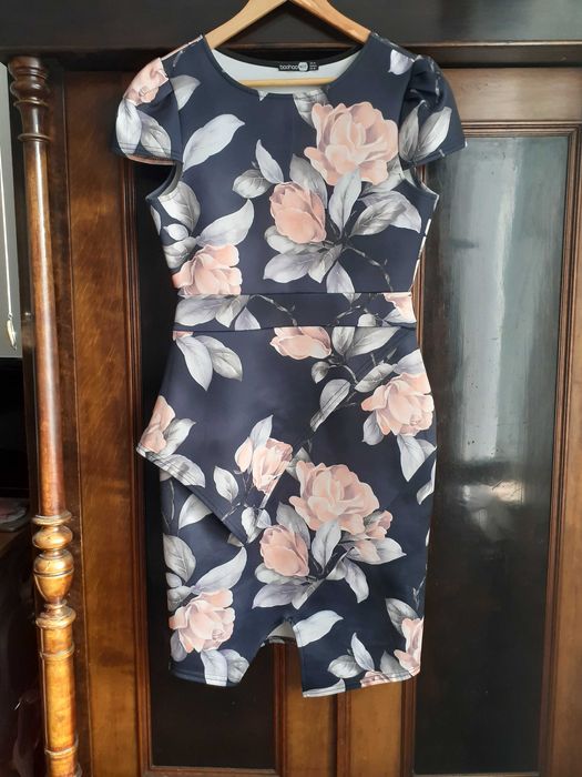 Sukienka wieczorowa, rozm. 42