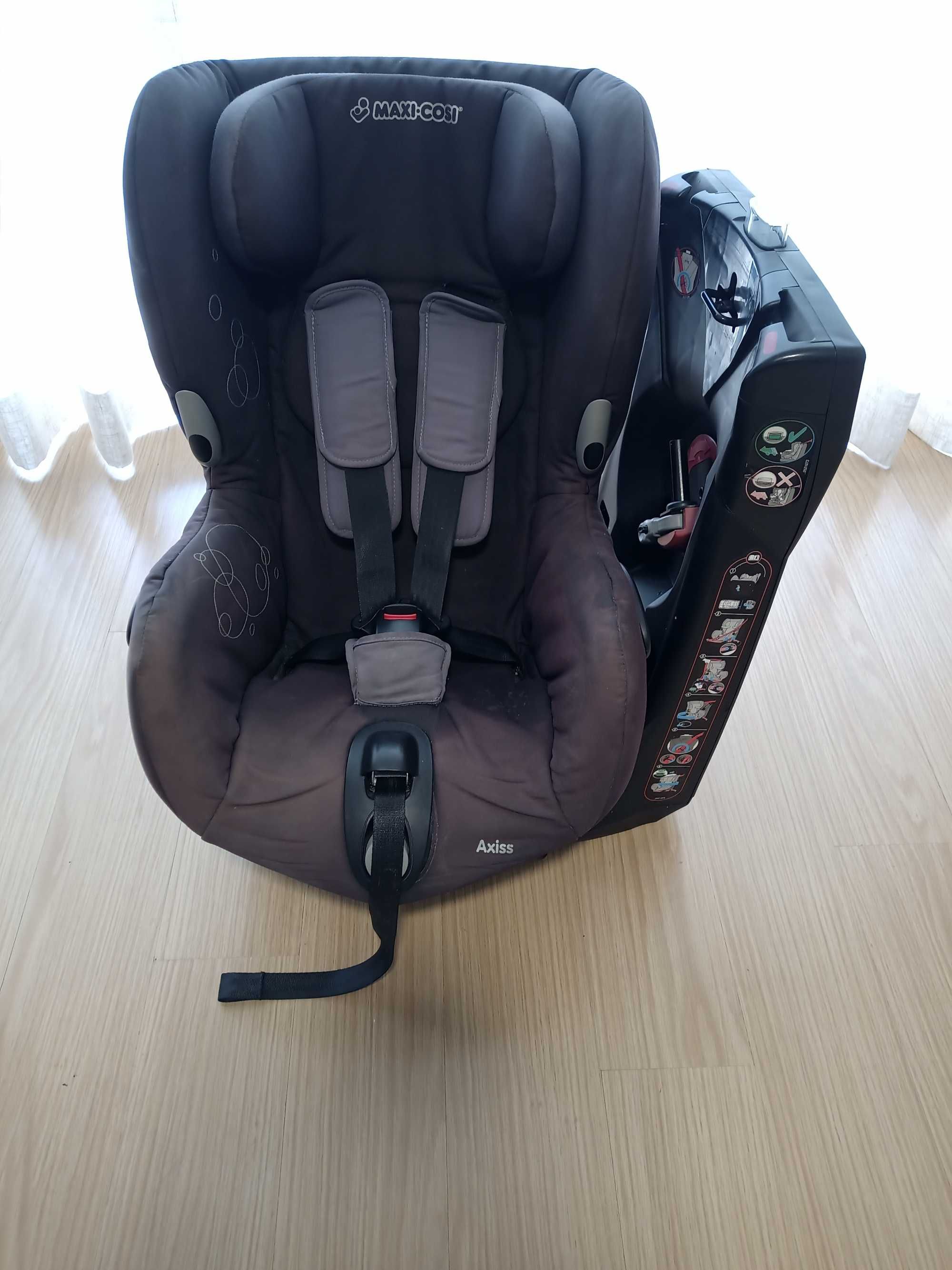 Maxi-Cosi Axiss Car Seat – Cadeira Auto Preta Usada c/ Marcas