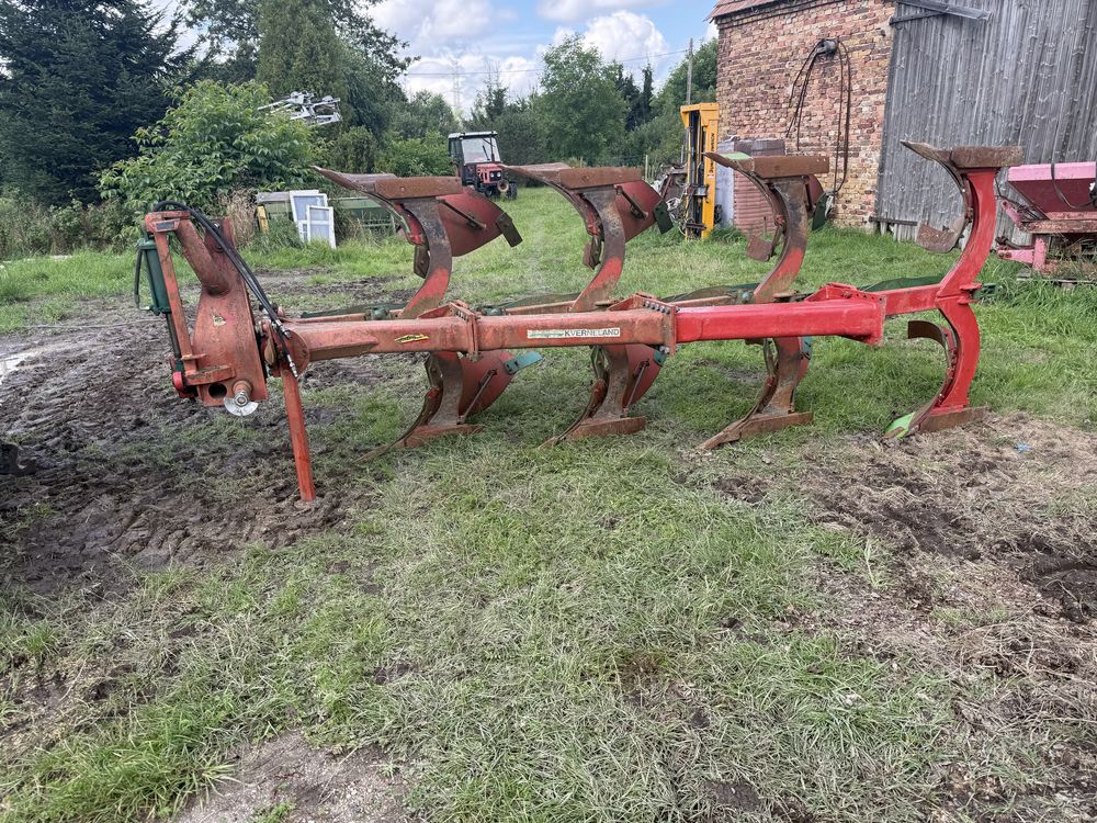 Pług Kverneland 4 skibowy