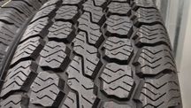 шини 235/65R16C. Goodyear. 10мм. Всесезонні м+с