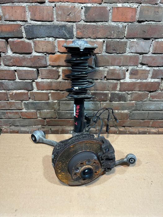 BMW F20 F21 F22 Zawieszenie zwrotnica wahacz amortyzator przód lewy