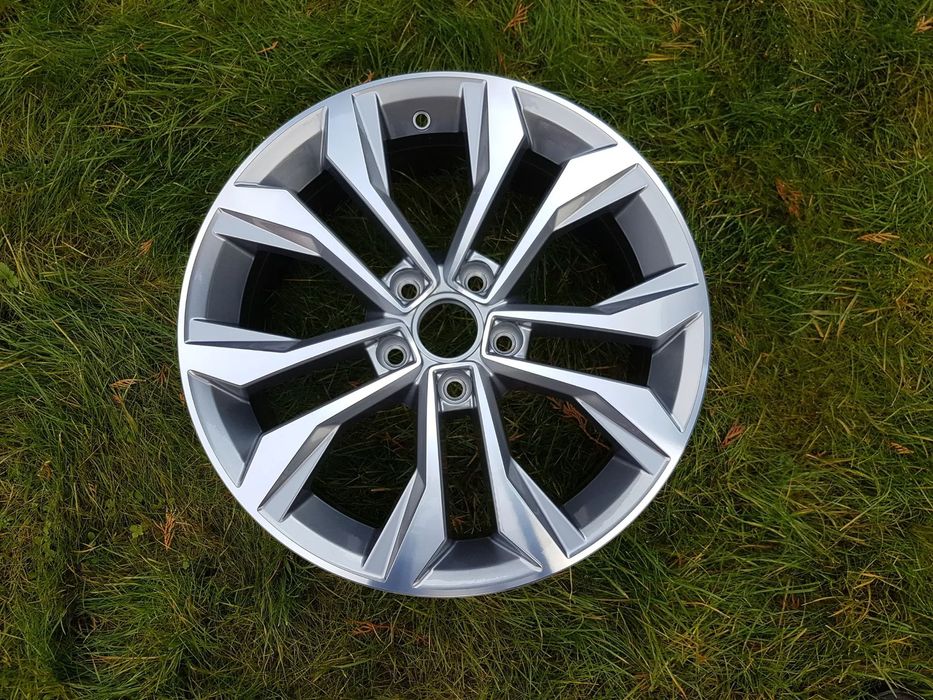 VW PASSAT B8 ORYGINALNA FELGA 17 7JX17H2 ET40