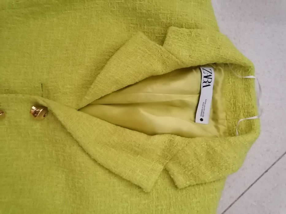 Casaco comprido de cor verde da Zara, tamanho Xs, novo
