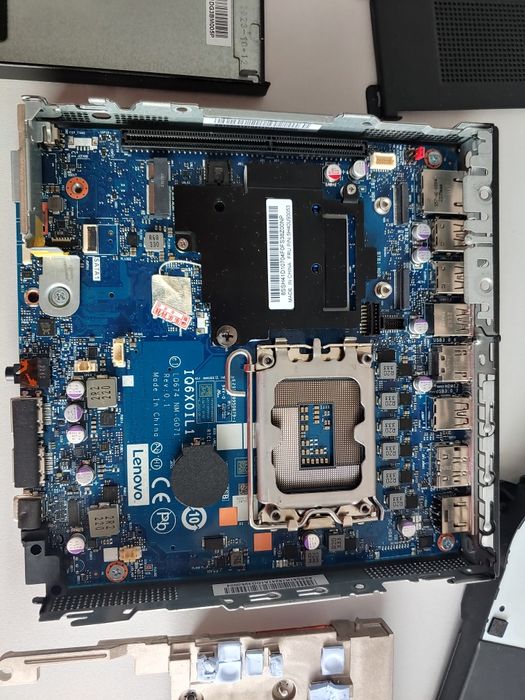 Lenovo ThinkStation P3 / P360 Tiny Barebone intel 13/14 gen PCIe4.0 x8