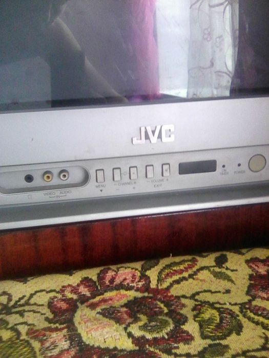 Продам телевізор JVC AV-2105EE