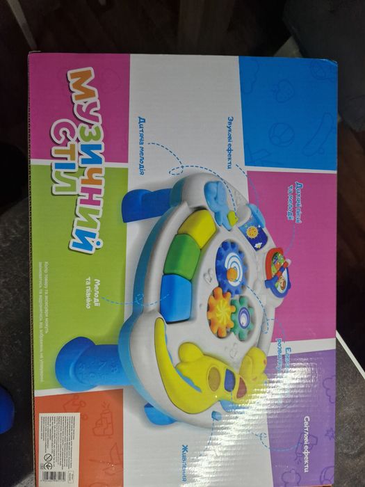 Музичний столик для малюків