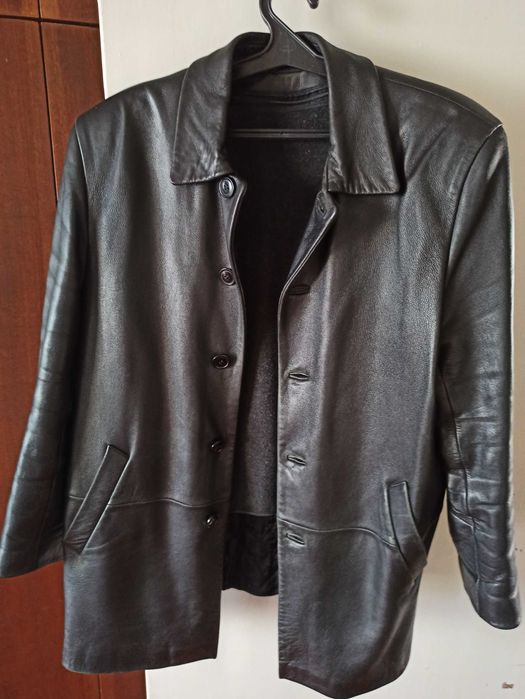 Мужская кожаная куртка.