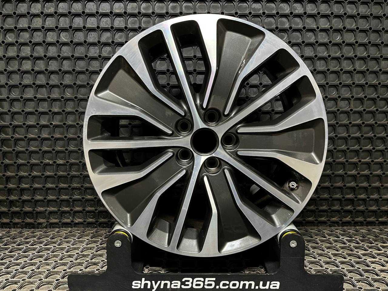 ДИСКИ оригінальні БУ  YAGUAR I-Pace R18 7.5J 5X108 ET45 DIA63.4
