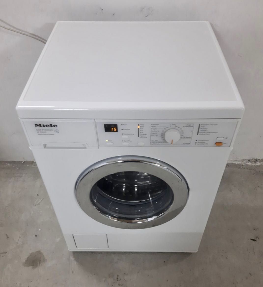 Пральна машина Miele W3240