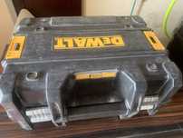 Laser DeWalt Dce 089r czerwony bdb 2 x baterie ładowarka szkrzynia