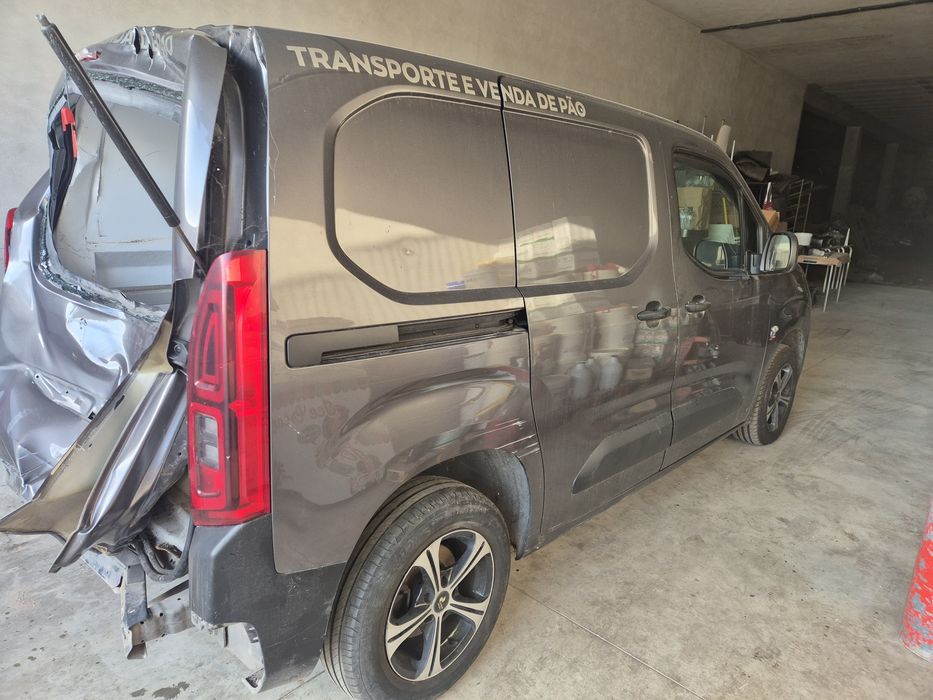 Berlingo 1500 dci 2022 salvado