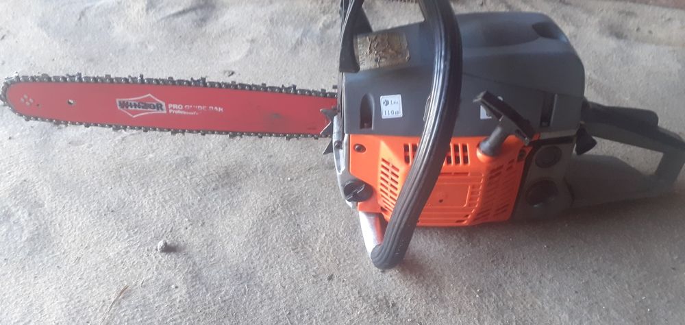 Продам бензопилу