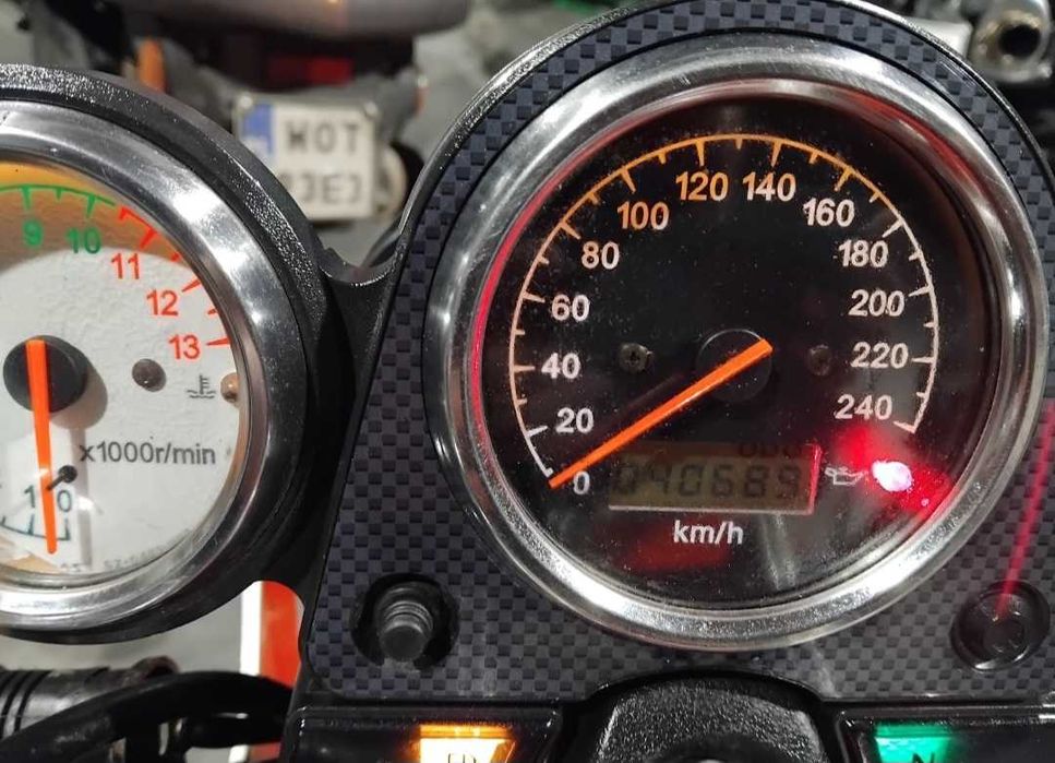 Suzuki SV650N A2 35kW tylko 40.000km