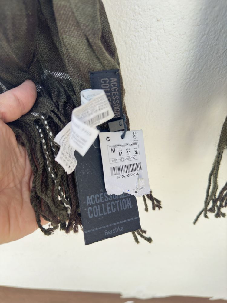 Cachecol novo Bershka