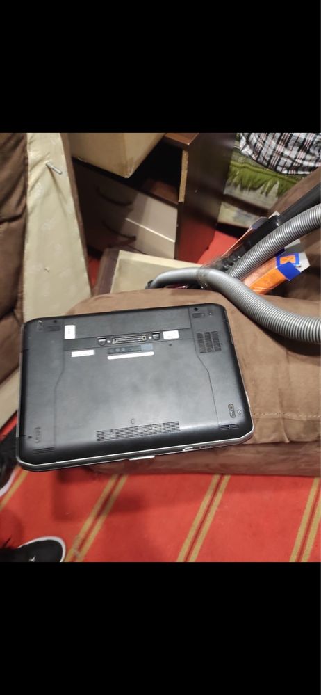 Ноутбуки dell, все для офиса , есть 25 шт, sennheiser наушники , 25шт