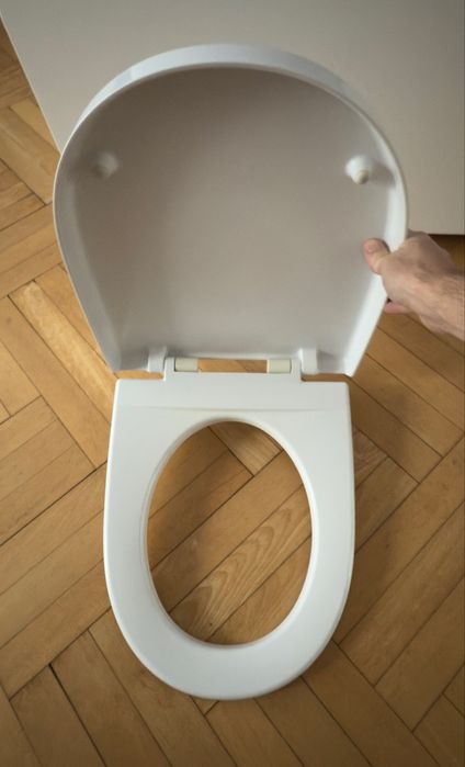 Deska sedesowa wolnospadająca Cersanit