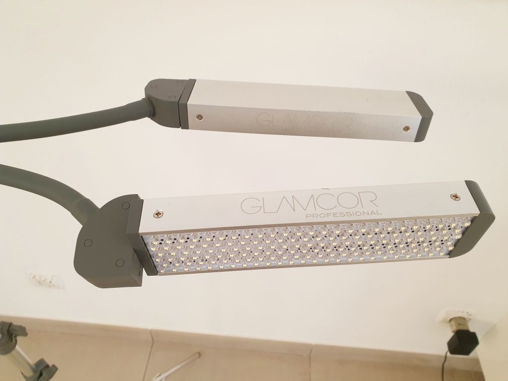 Lampa Glamcor Elite Classic, lampa dla stylistki rzęs, wizażystki.