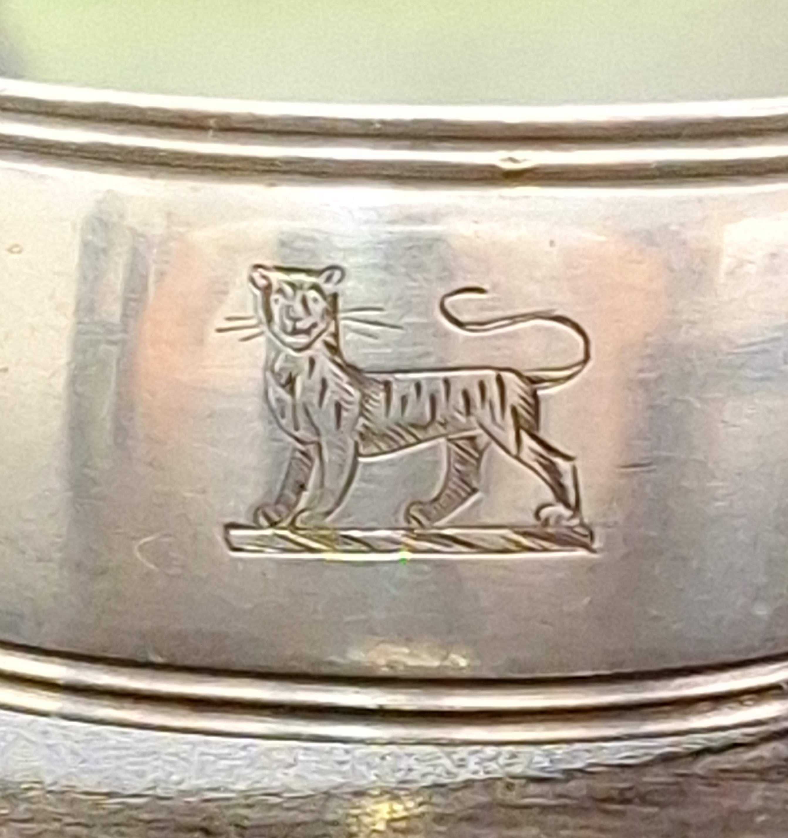 Szczypce do cukru w kostkach, motyw tygrysa - Anglia srebro 0,925