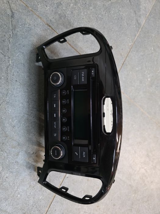 Radio nissan juke f15 z kodem sprawne 10-15