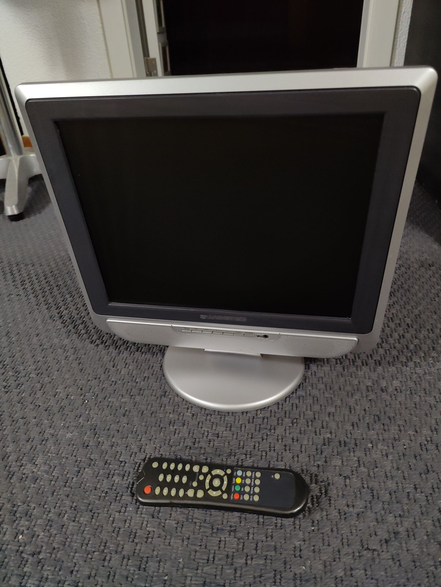 Tv lcd/monitor 15" Swisstec