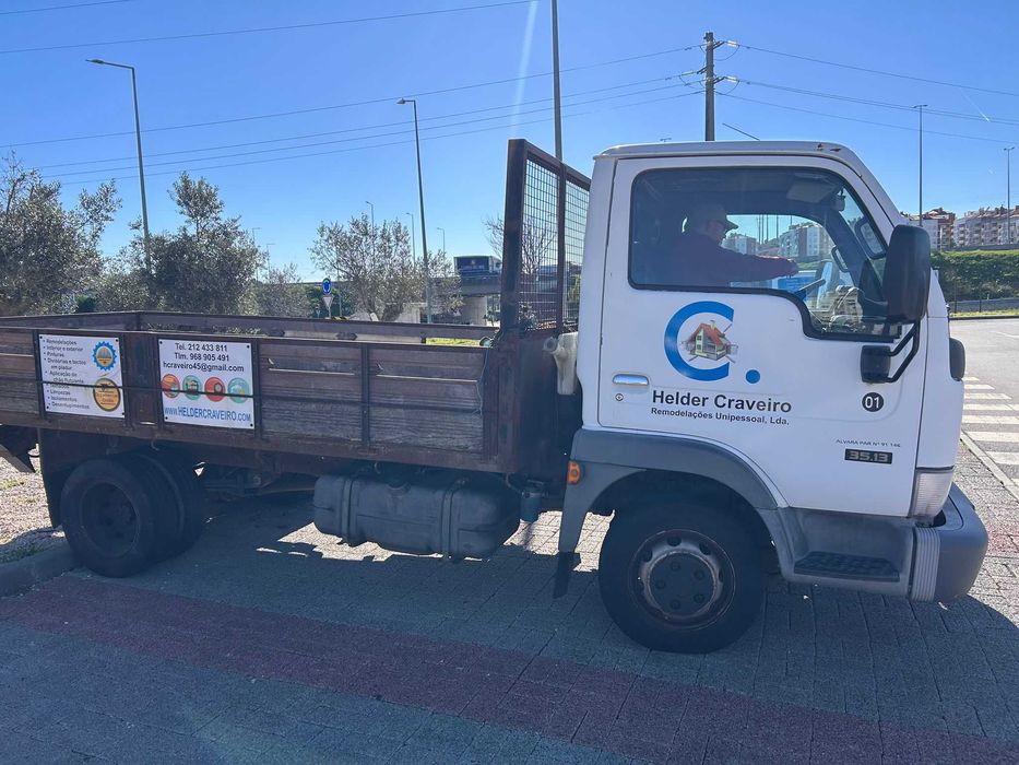 Nissan Cabstar 3.0 TD 35.13 SE/2 - Usado - 2005