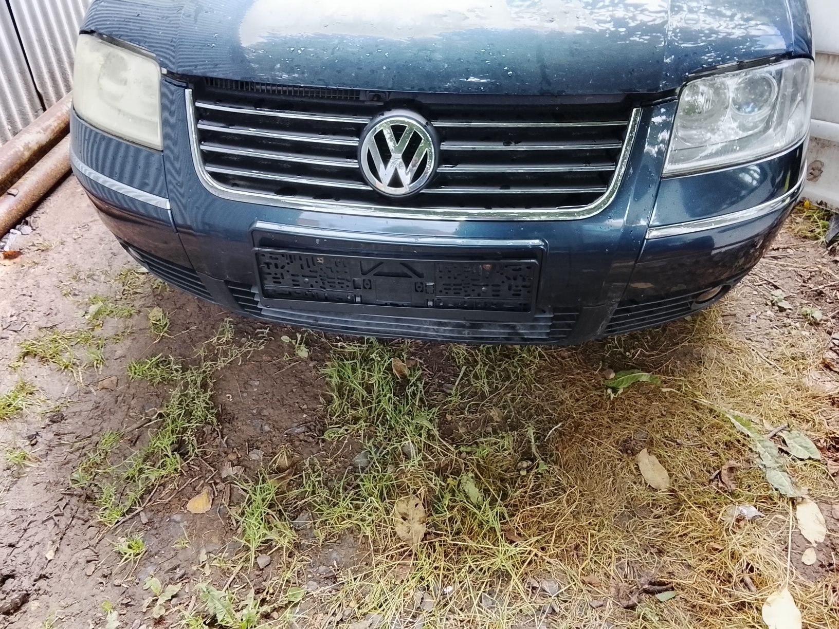 Zderzak przedni passat B5 fl lc5f