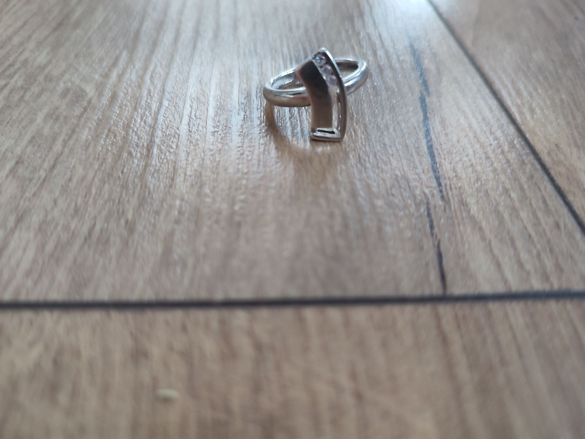 Pierścionek srebrny średnica 16 mm