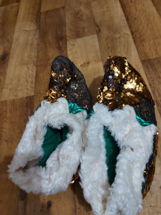 Карновально-новогодние тапки