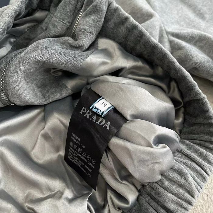 Велюровий костюм з штанами жіночий сірий та чорний бренд