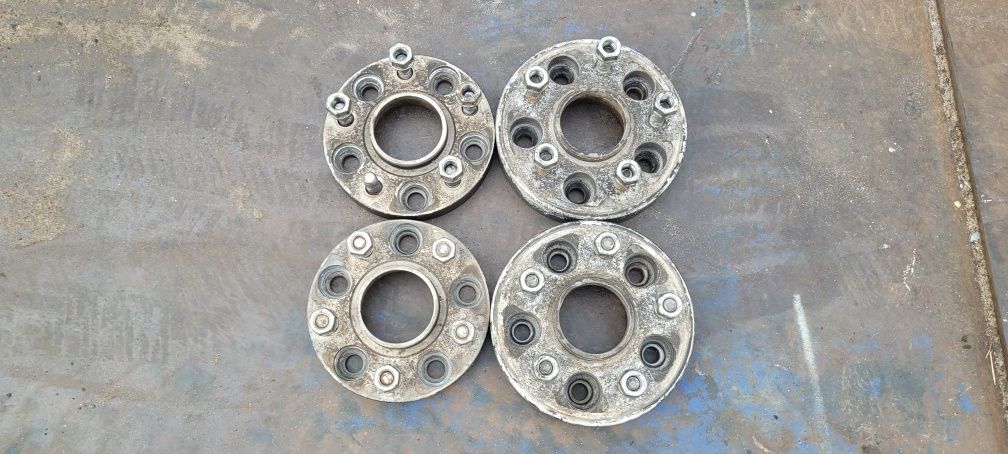 5x114,3 Dystanse 20mm i 30mm Infiniti Nissan Eibach Hansen