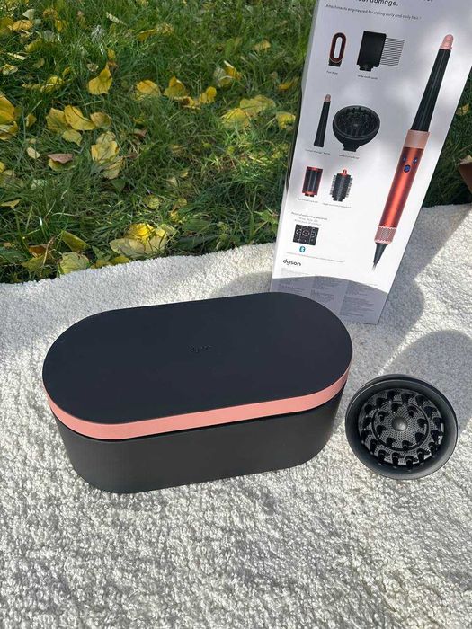 Новий Мультистайлер Dyson HS08 Strawberry новий комплект з дифузором