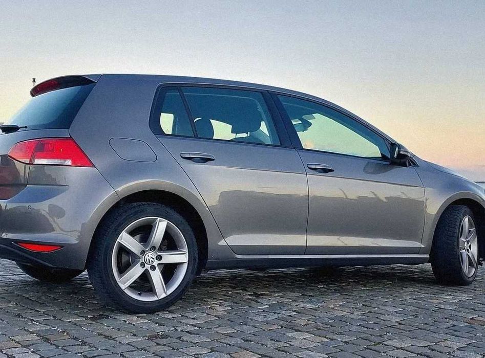 Carro VW Golf 7 1.2 TSI 2014 – Económico – Manual – Revisão Feita